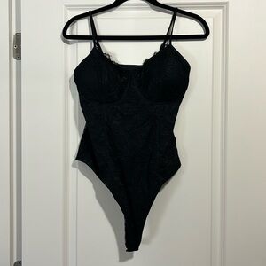 Lace bodysuit-Brami